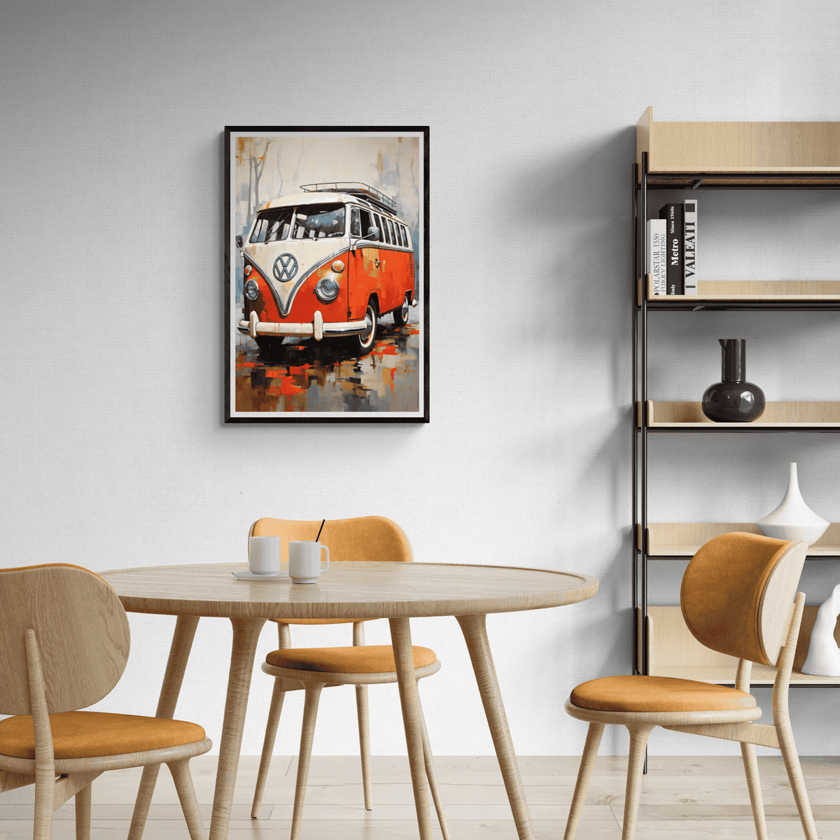 Volkswagen Bus Naranja en un interior