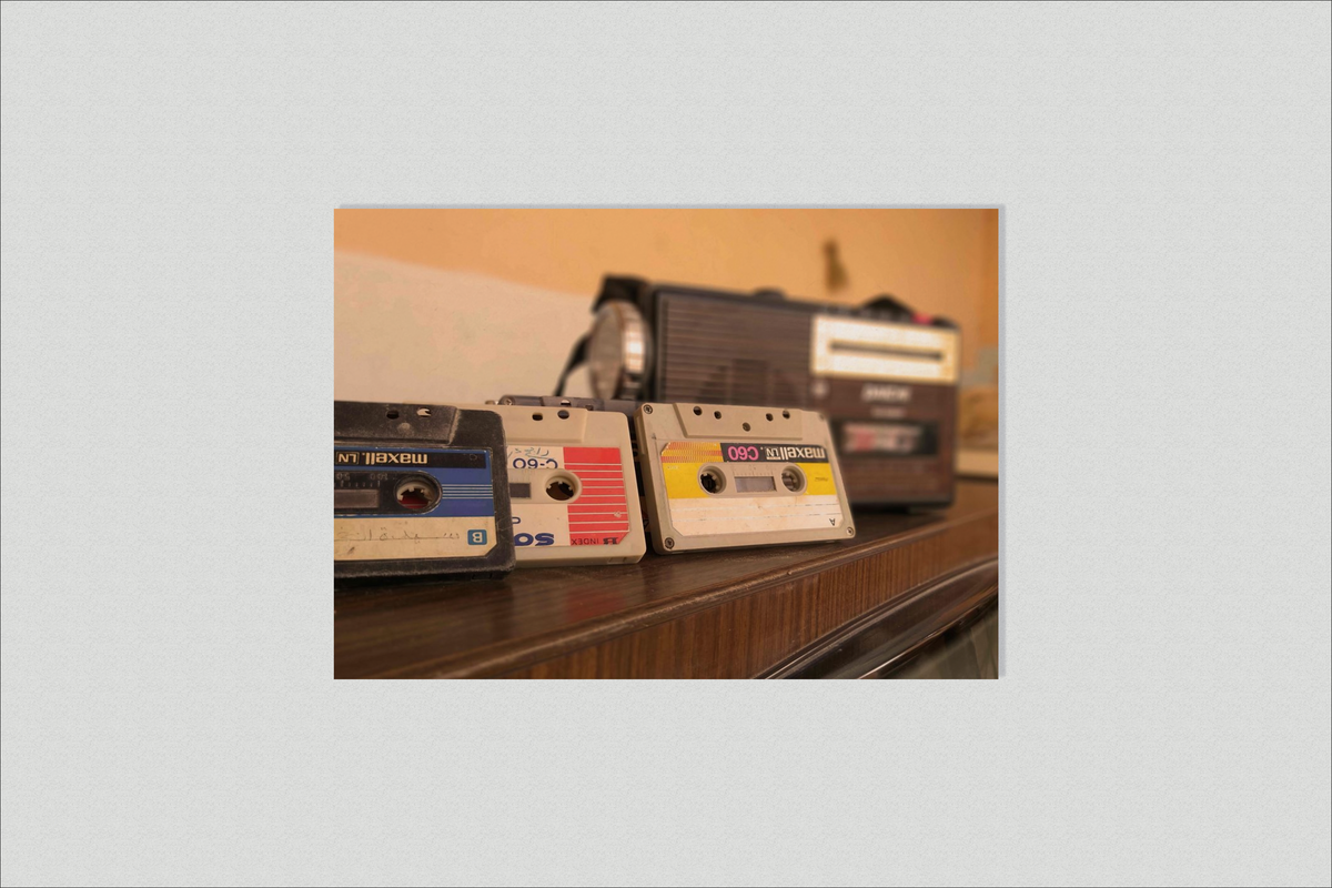 Cintas de Casete Vintage en un interior
