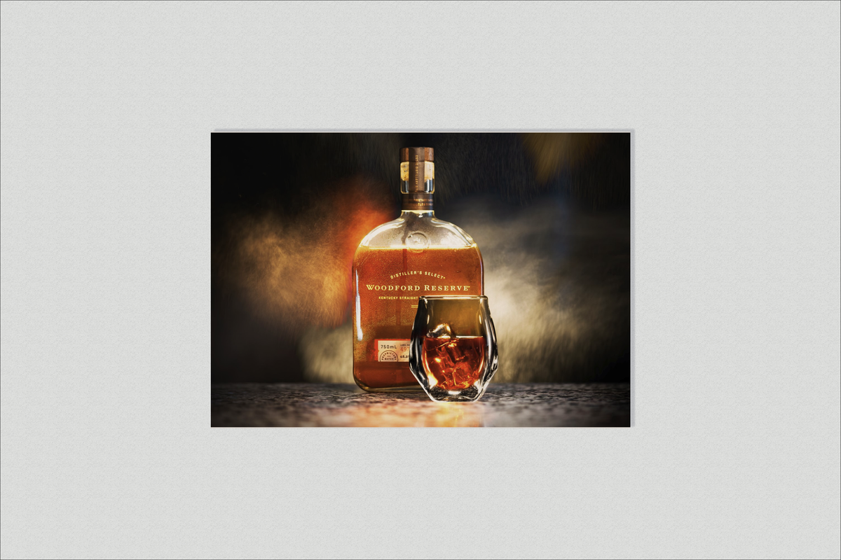 Woodford Reserve Bar en un interior