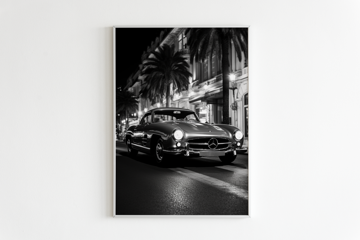 Mercedes Blanco y Negro en un interior