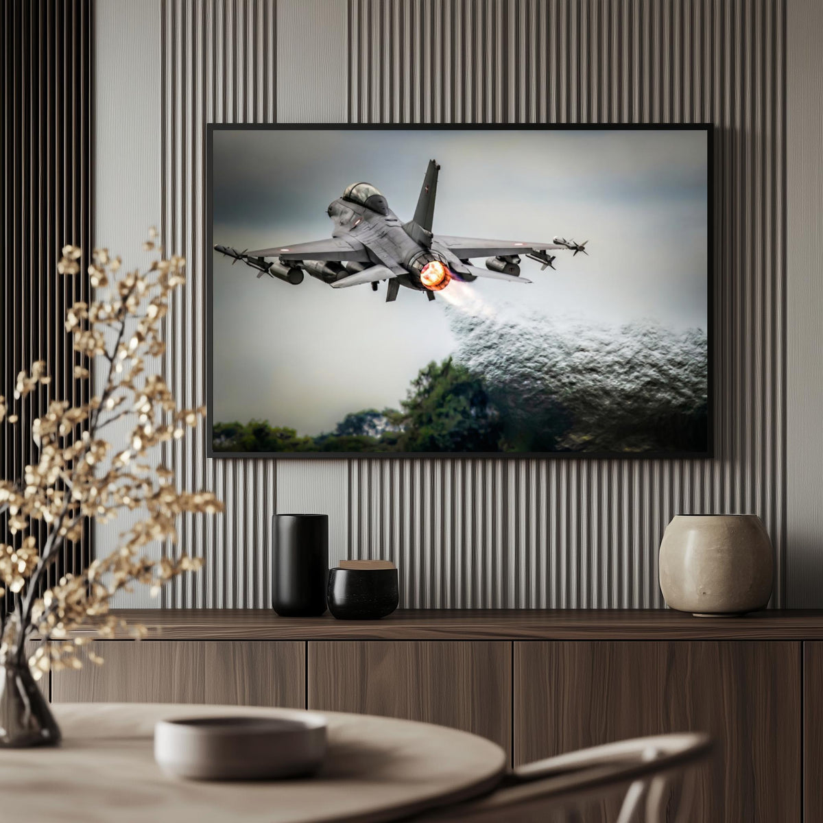 Foto F-16 en un interior