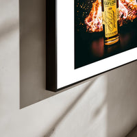 Taylor Single Barrel poster aan de muur in interieur