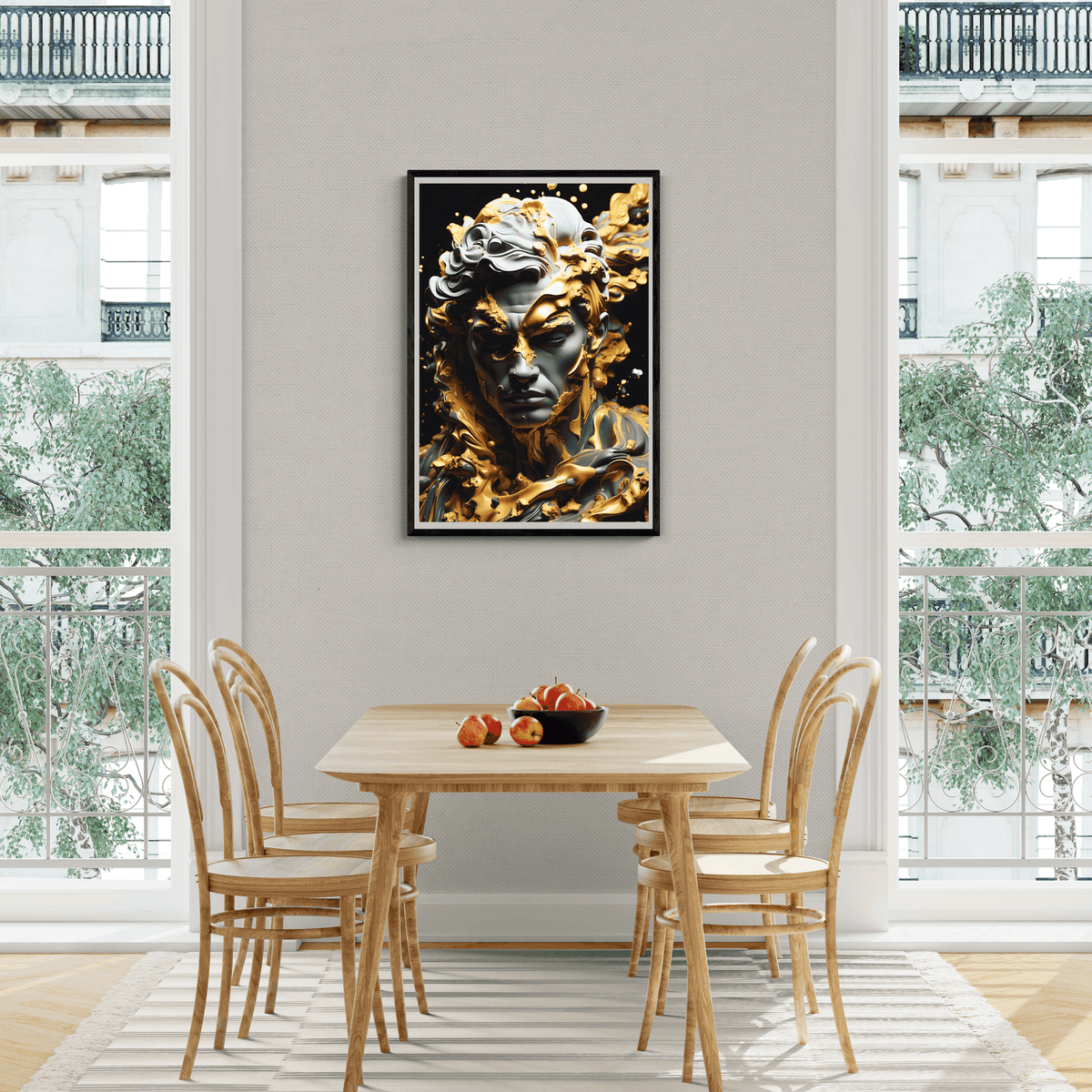 Estatua Dorada en un interior