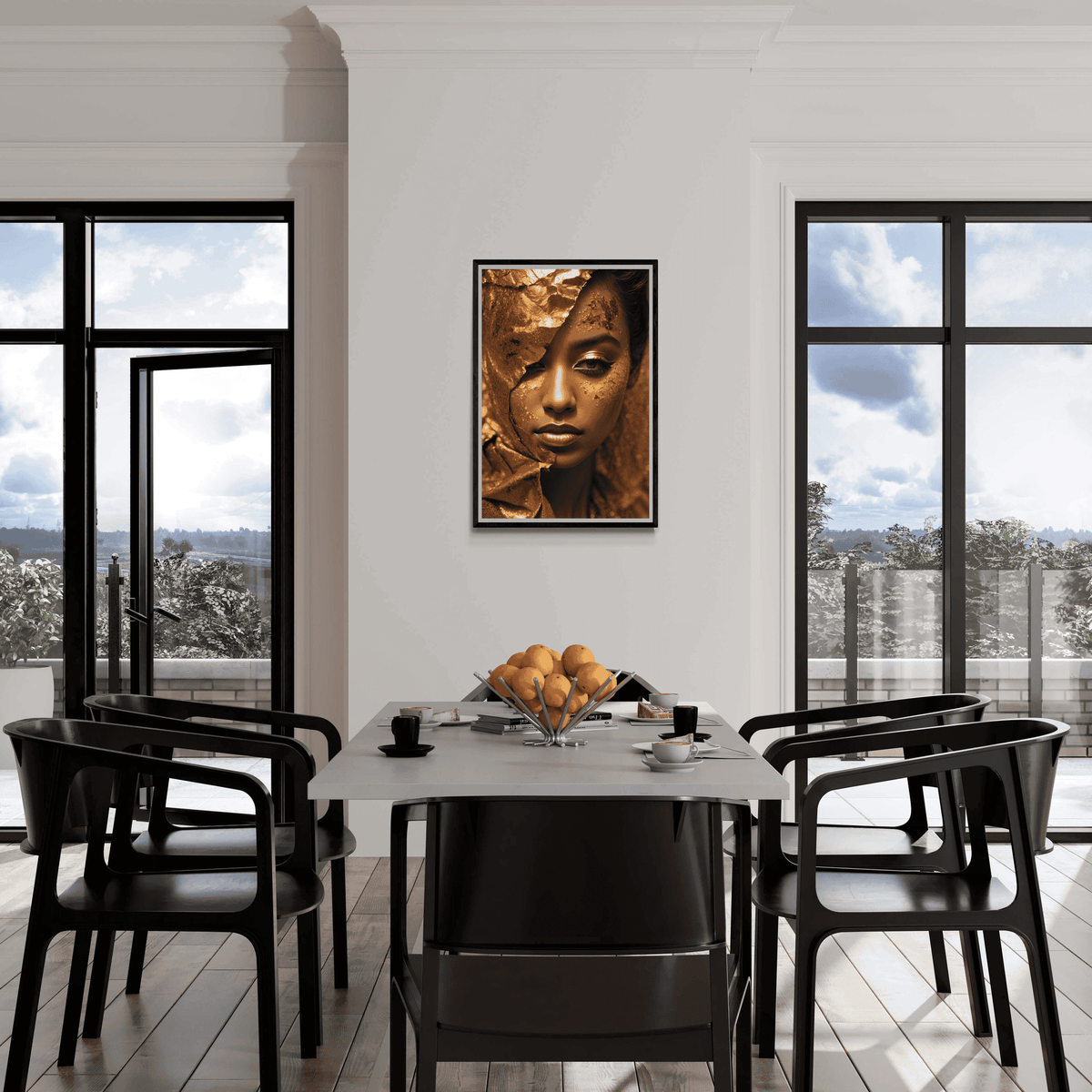 Mujer Dorada Abstracta en un interior