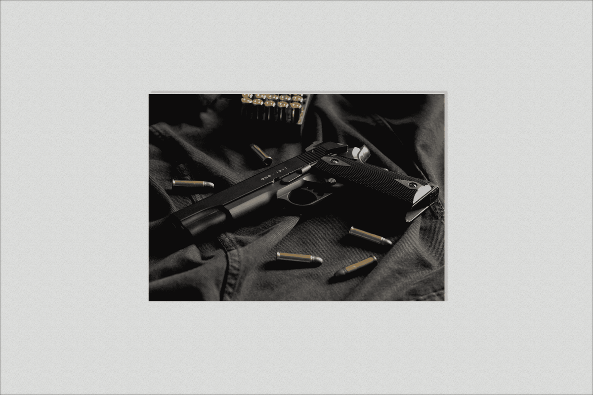 Glock avec Balles dans un intérieur