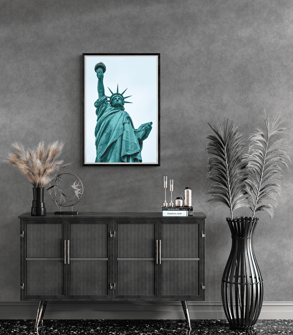 Estatua de la Libertad en un interior