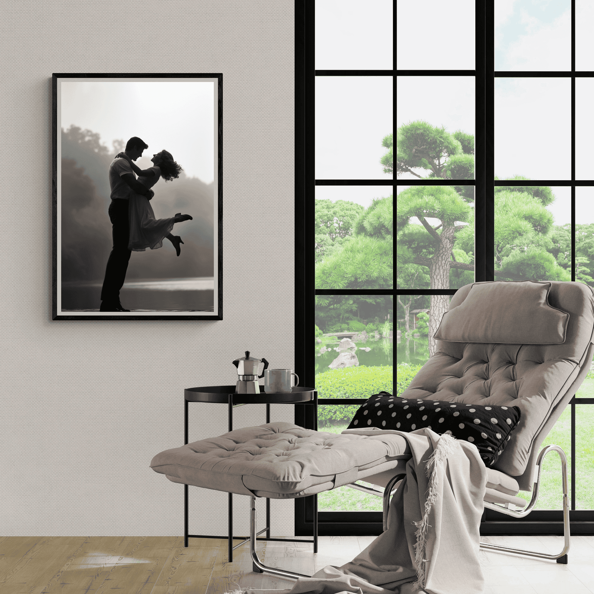 Couple Noir et Blanc dans un intérieur