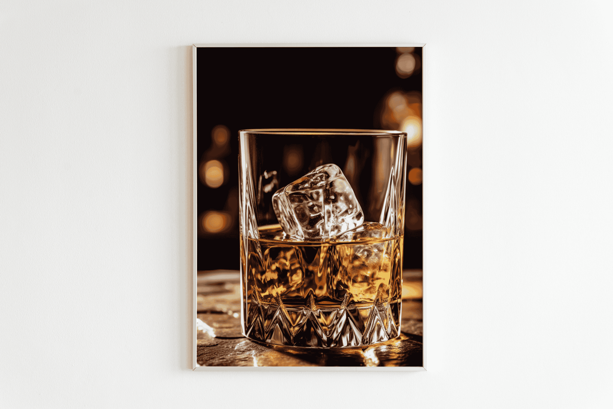 Copa de Whisky en un interior