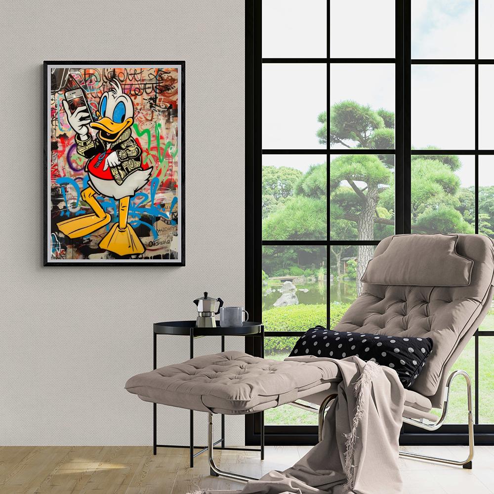 Donald Duck en un interior
