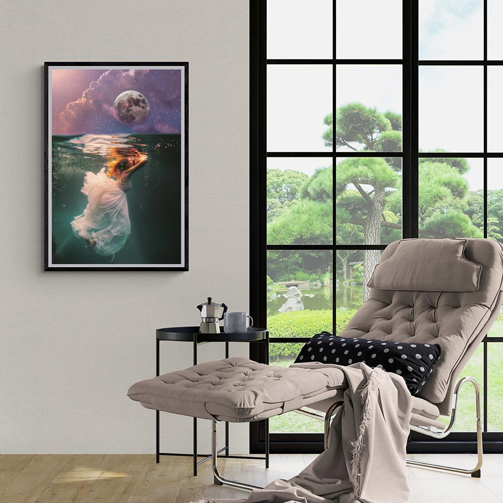 Lune sous-marine dans un intérieur