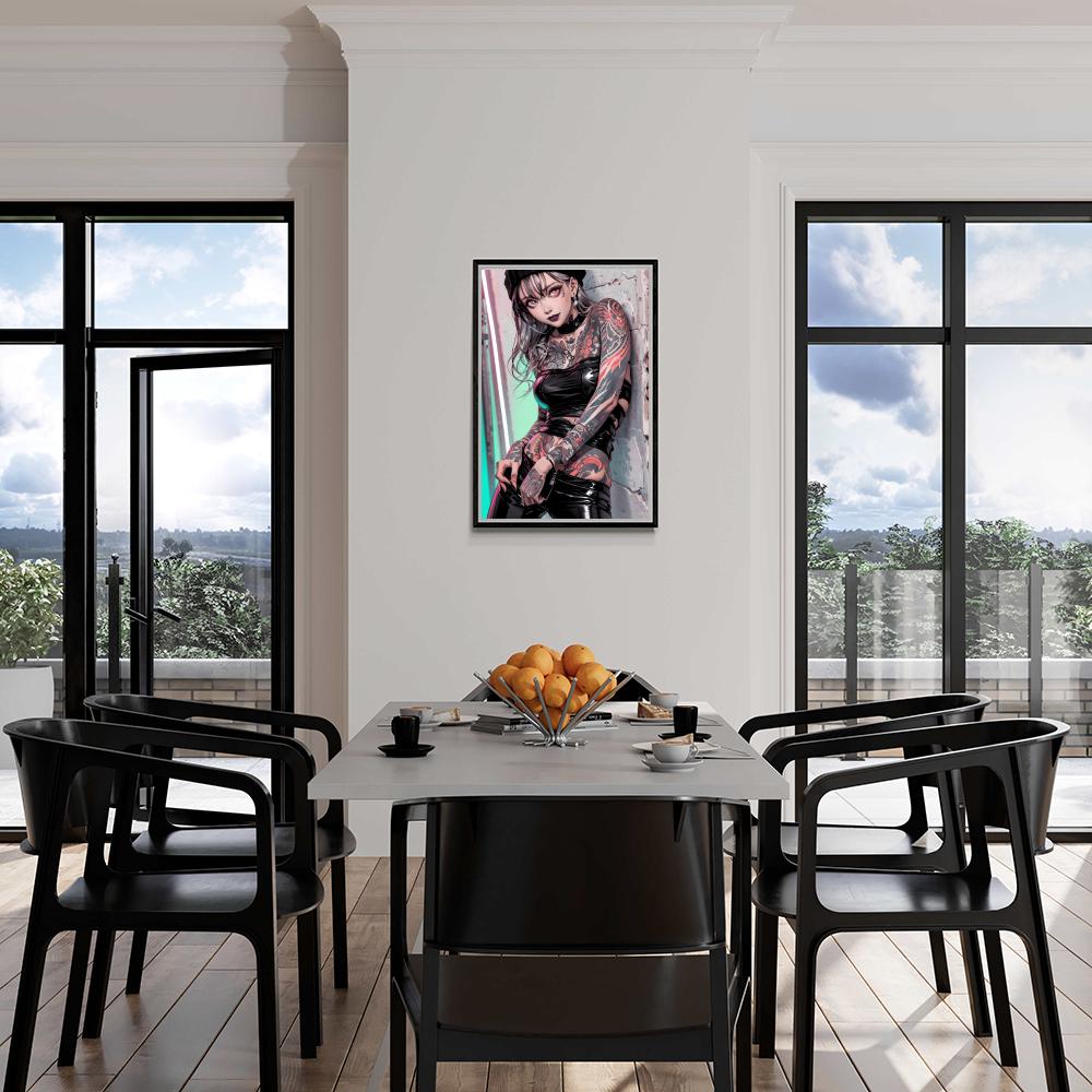Fille Tatouée dans un intérieur