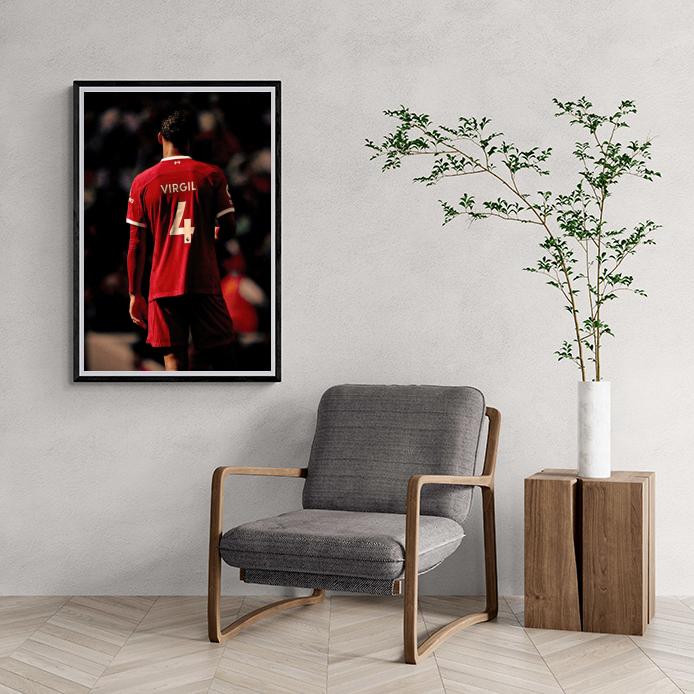 Virgil van Dijk dans un intérieur