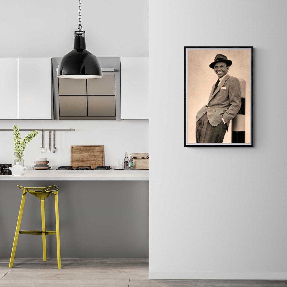 Frank Sinatra dans un intérieur