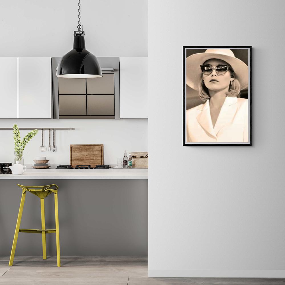 Michelle Pfeiffer dans un intérieur