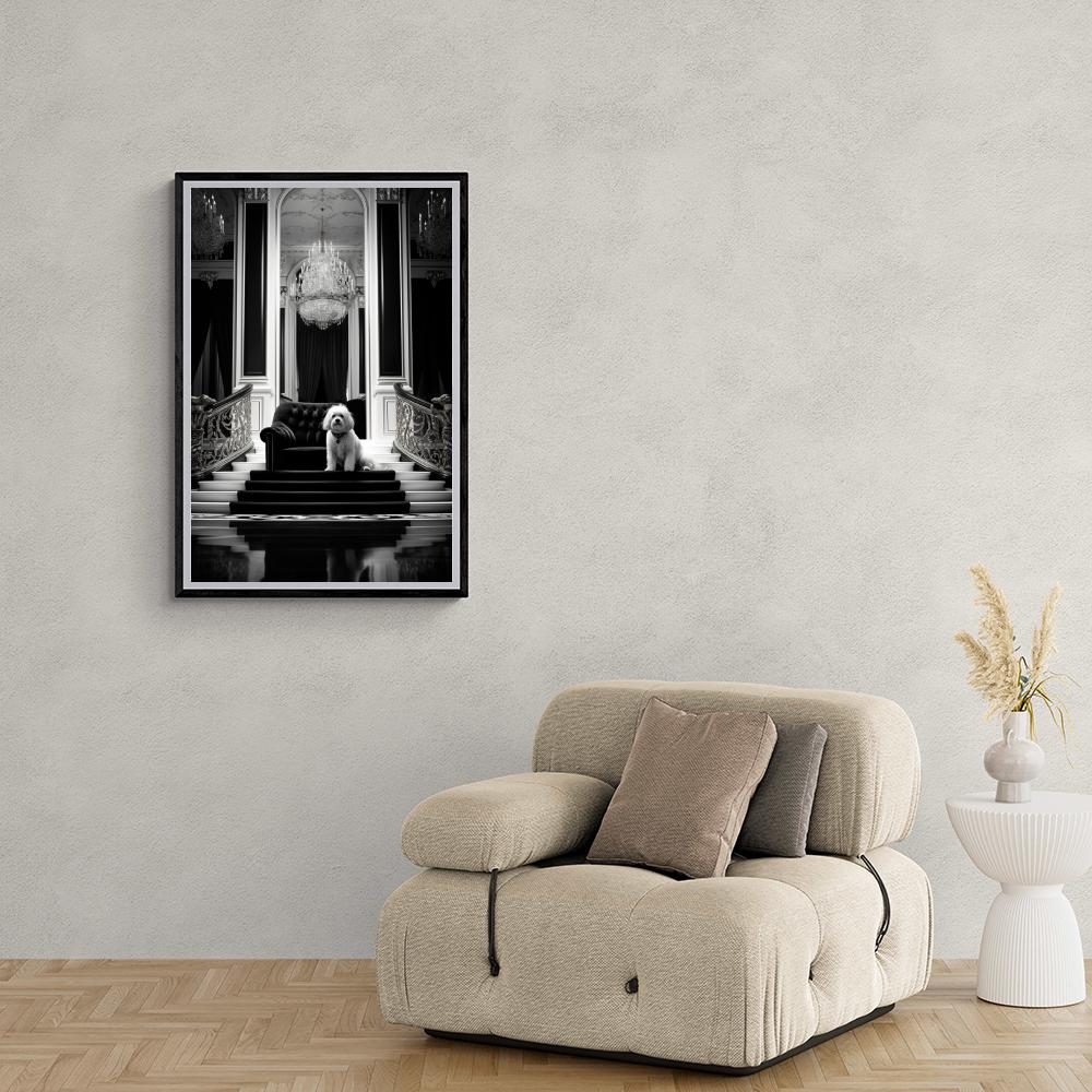 Chien de Luxe Noir et Blanc dans un intérieur