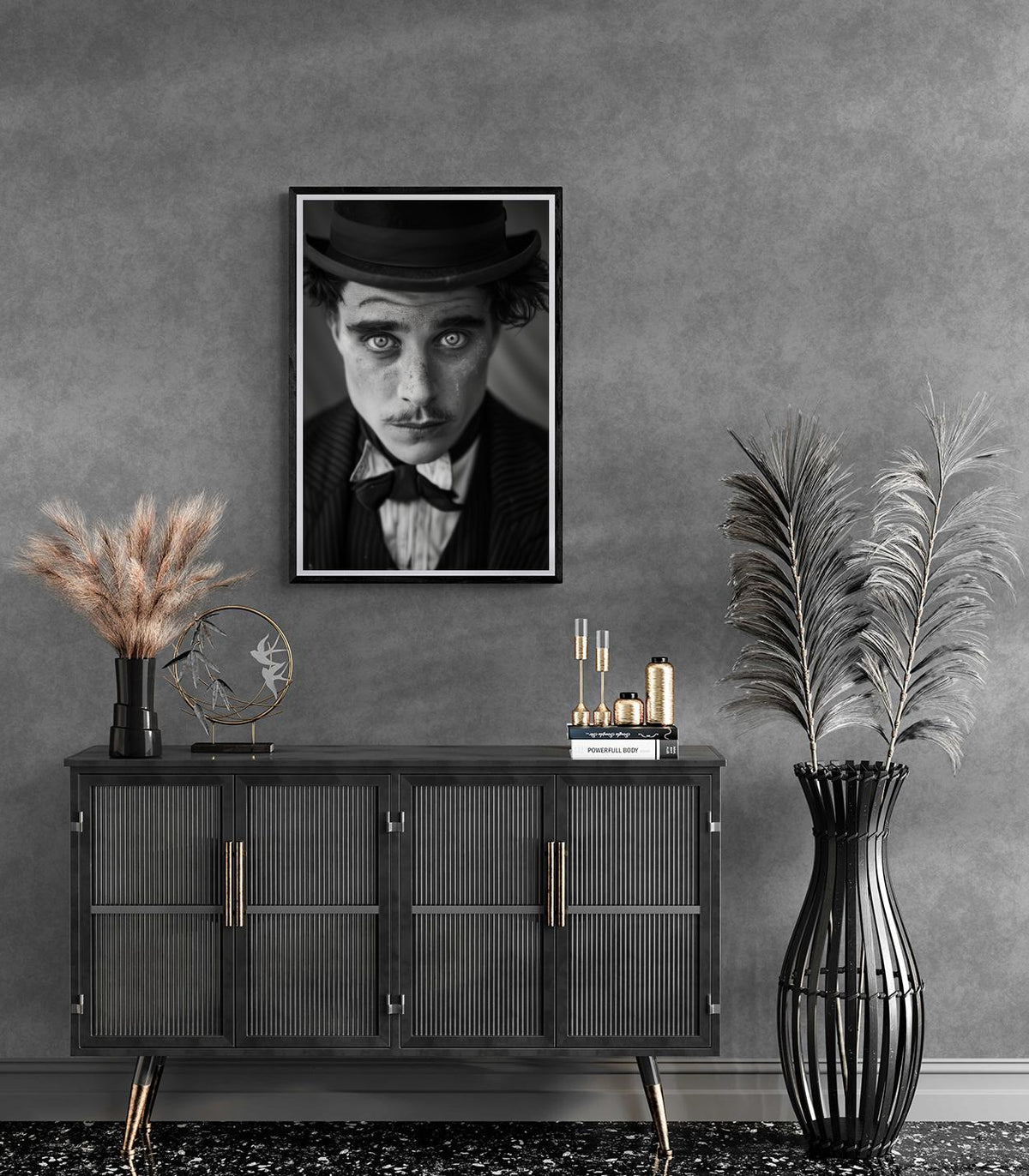Charlie Chaplin Noir et Blanc dans un intérieur