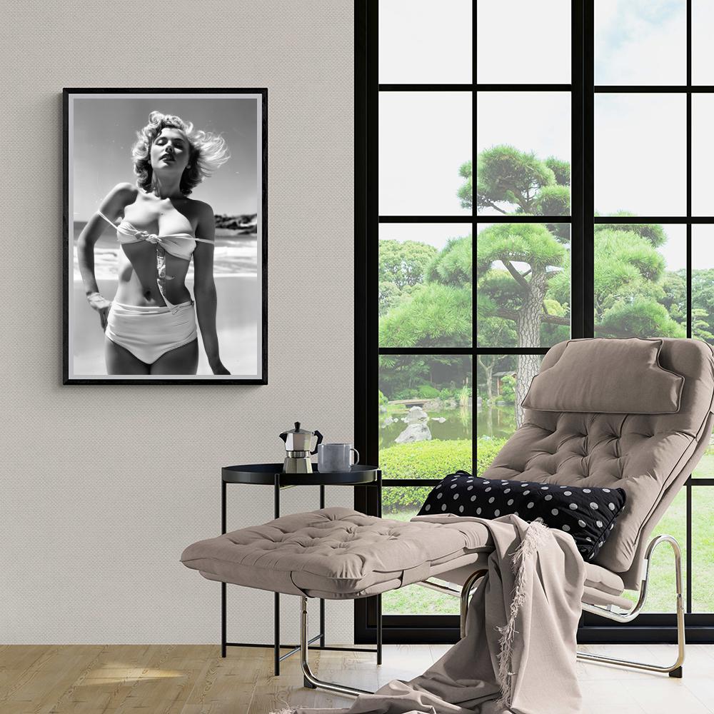 Marilyn Monroe en un interior
