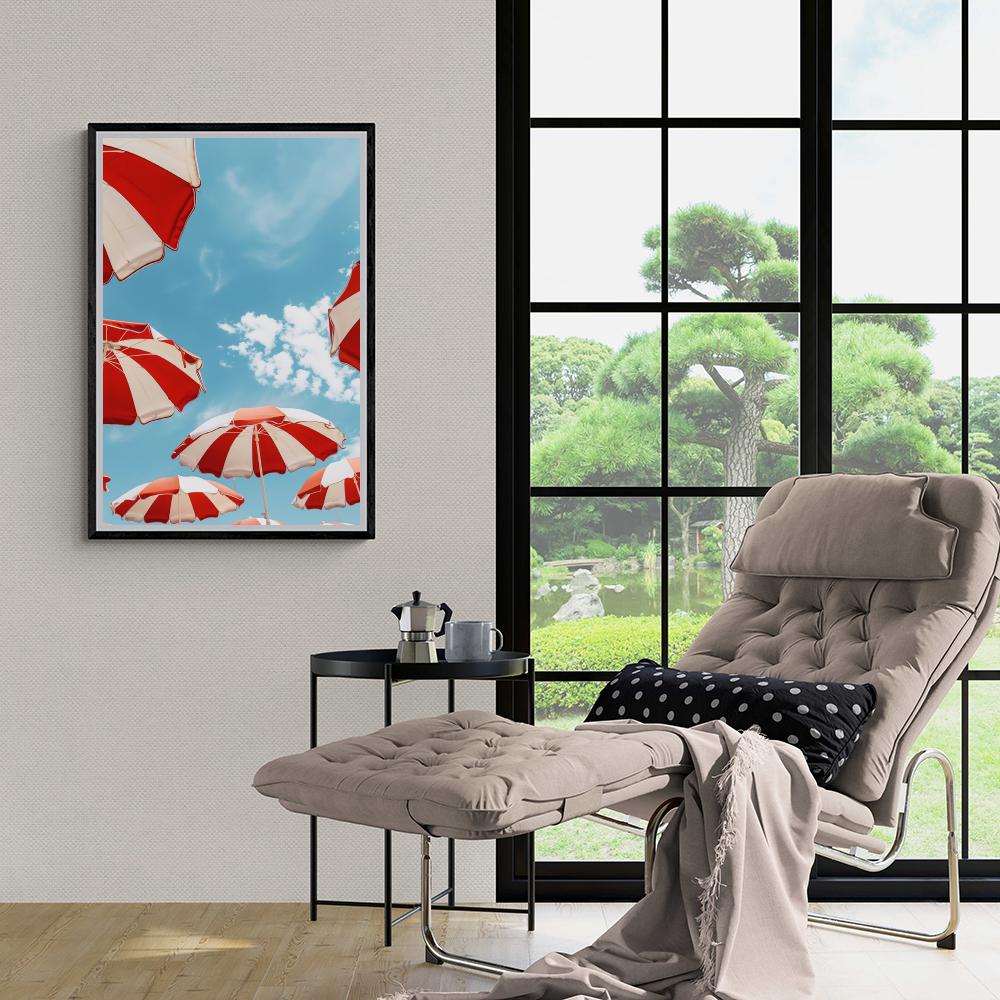 Parapluies Rouges et Blancs dans un intérieur