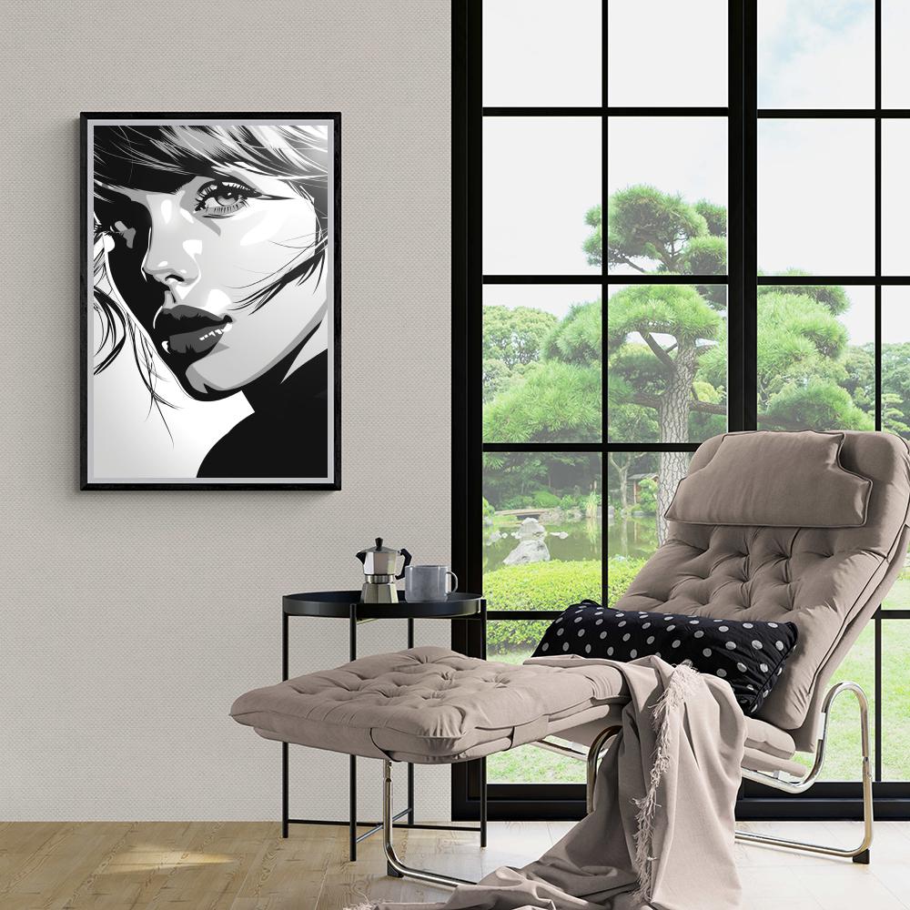 Femme Art Noir et Blanc dans un intérieur