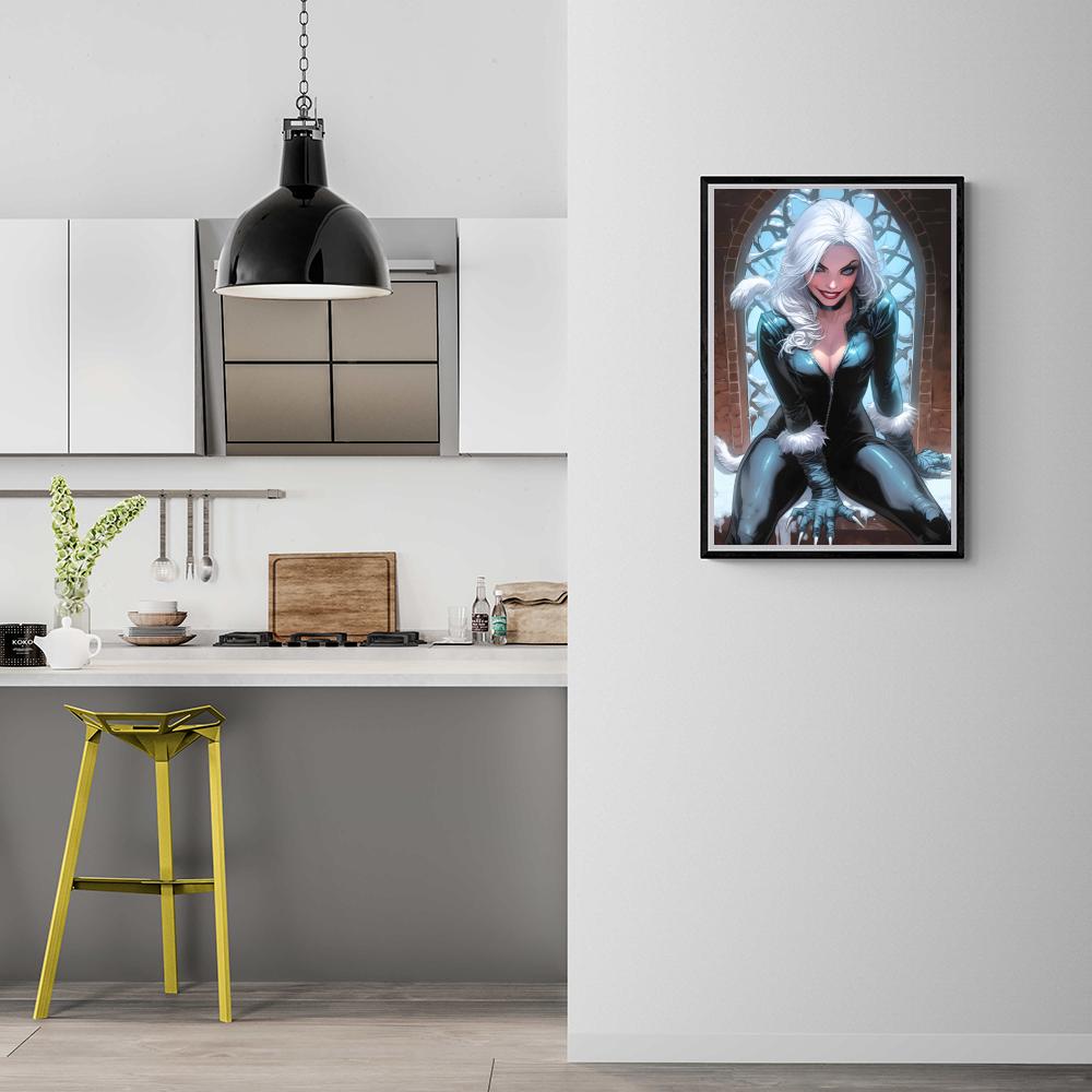 Black Cat Felicia dans un intérieur