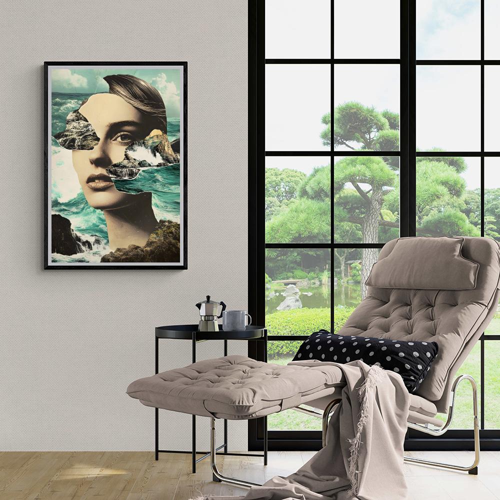 Collage Femme Mer dans un intérieur