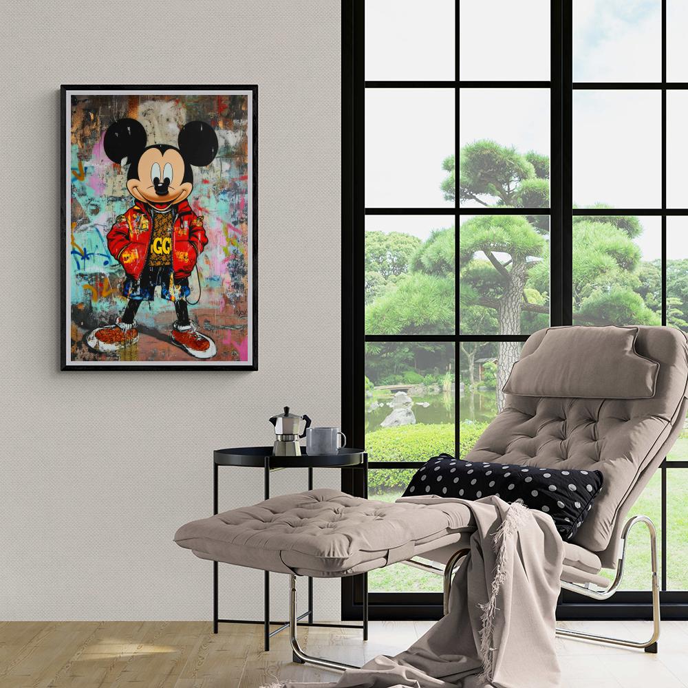 Mickey Mouse dans un intérieur