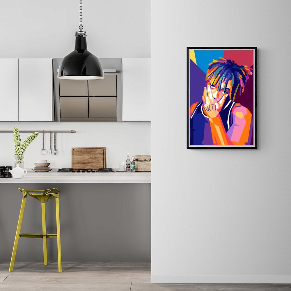Juice WRLD dans un intérieur