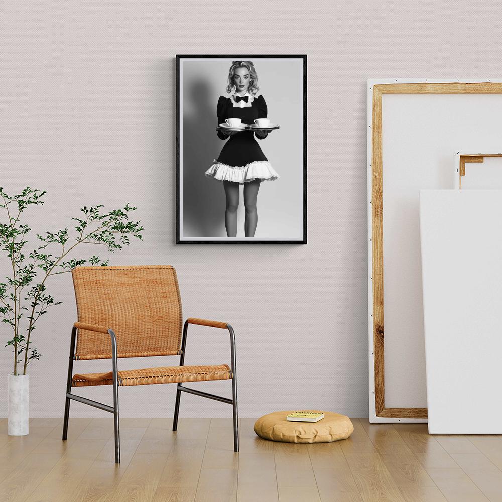 Femme de Chambre Française dans un intérieur