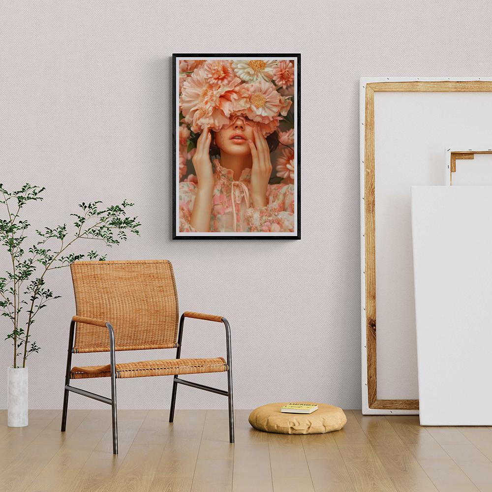 Femme Fleurs dans un intérieur