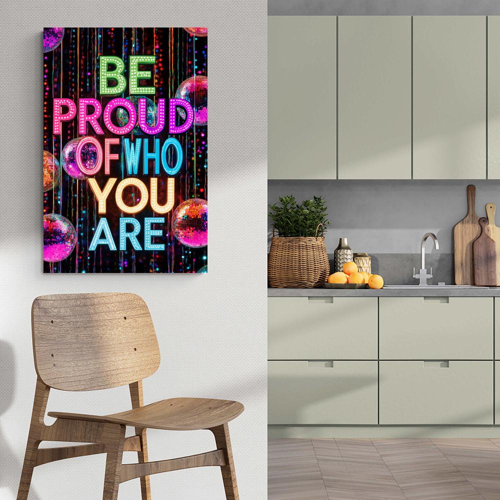 Be Proud en un interior