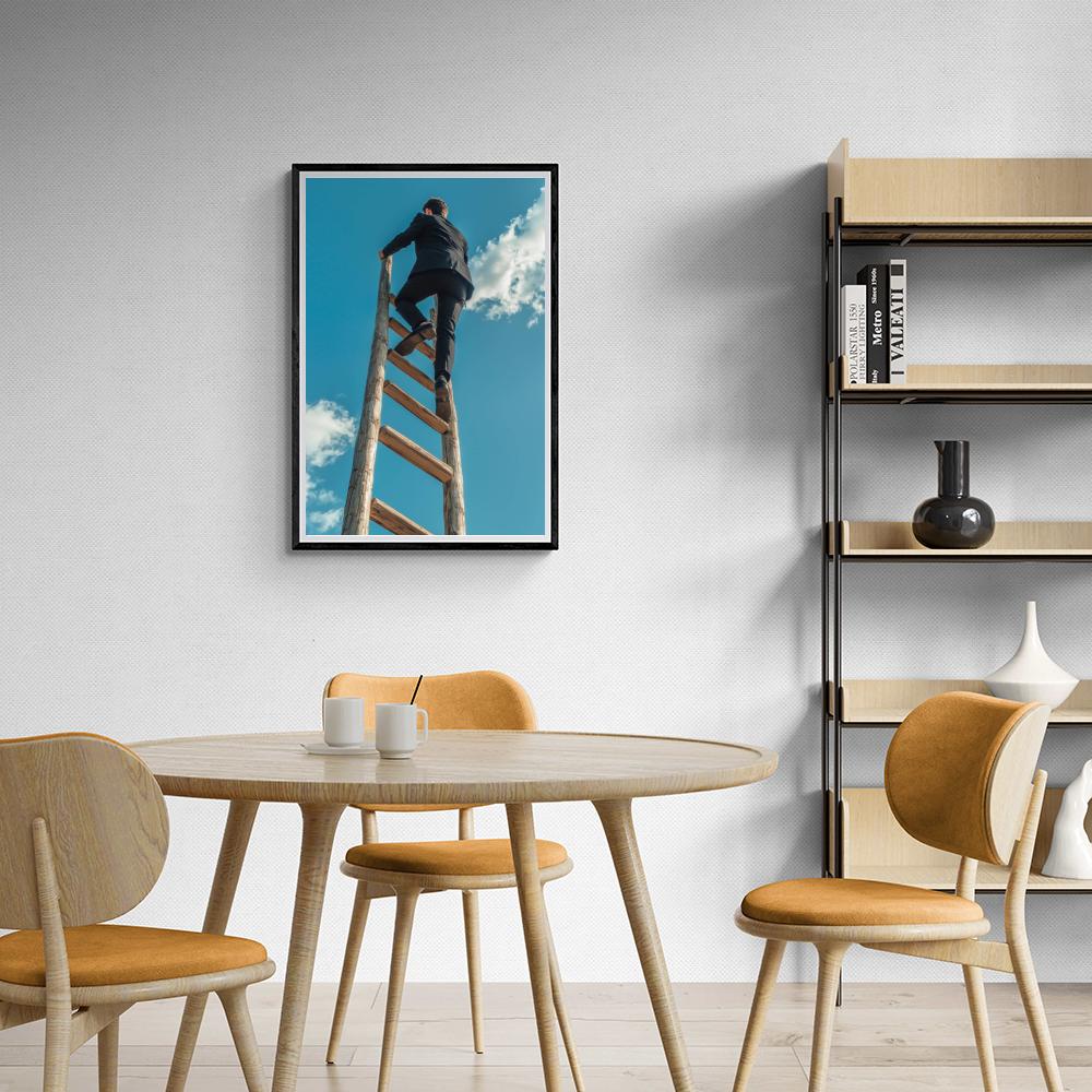Homme en Costume dans un intérieur