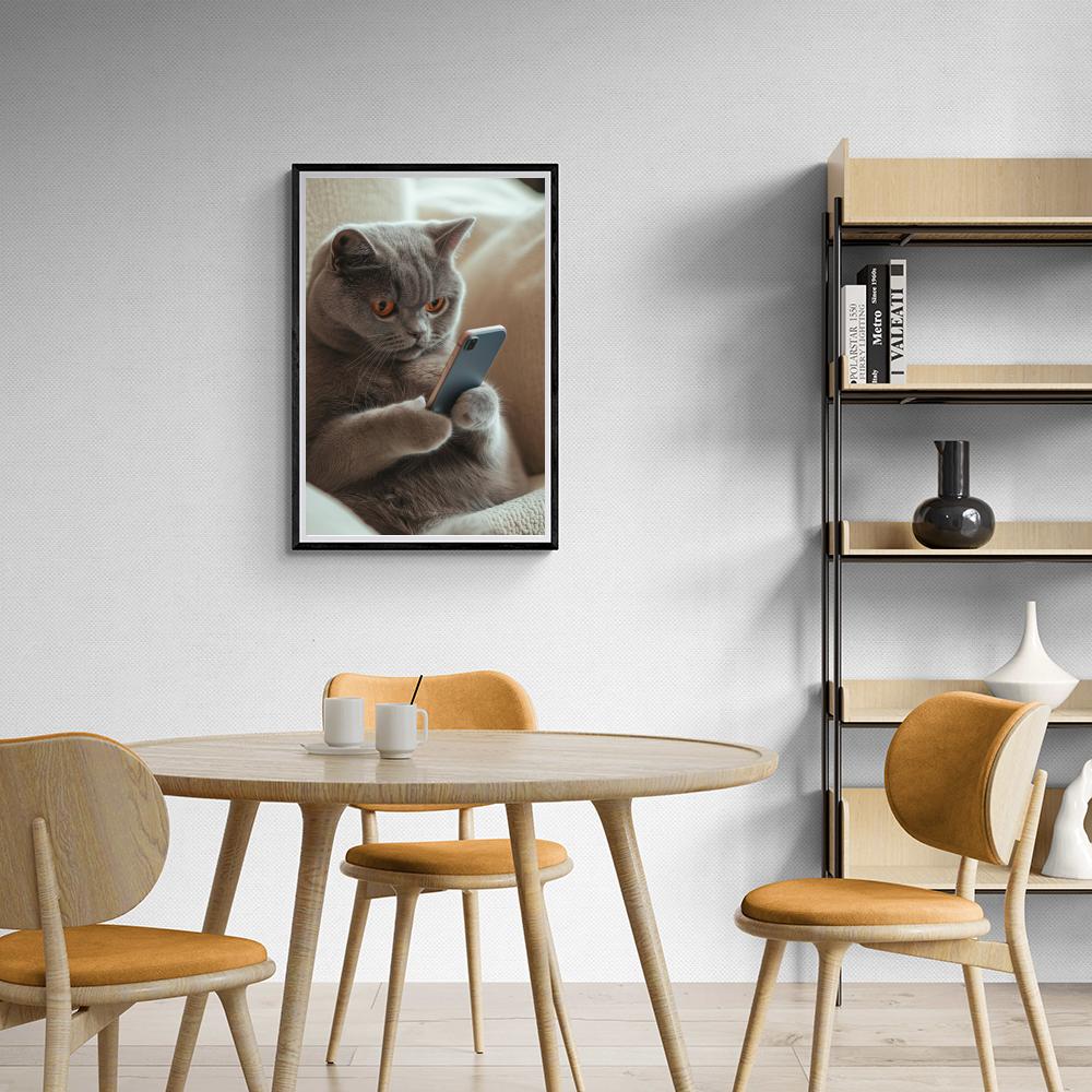 Chat Téléphone dans un intérieur