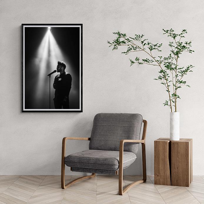 The Weeknd XO dans un intérieur