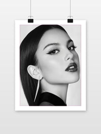 Olivia Rodrigo Black and White in an interior (7)