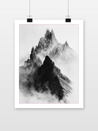 Mountain Black &amp; White in an interior (7)