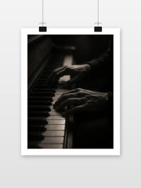 Piano Black &amp; White in an interior (7)