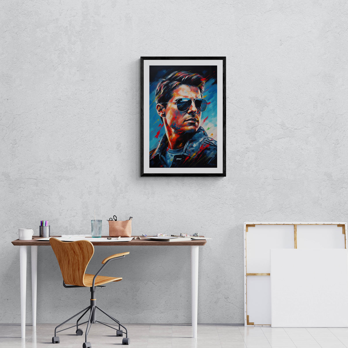 Tom Cruise Top Gun en un interior