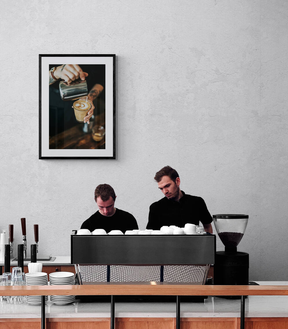 Póster Café en un interior
