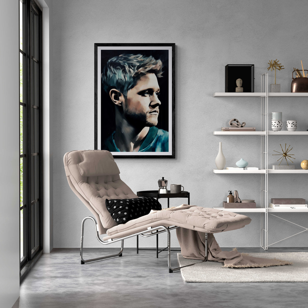 Niall Horan en un interior