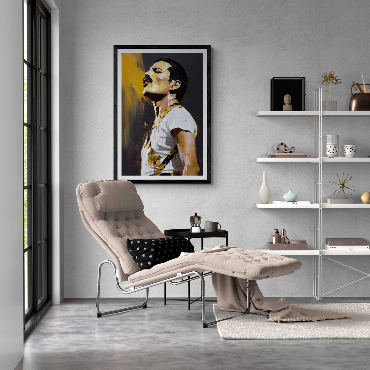 Freddie Mercury dans un intérieur