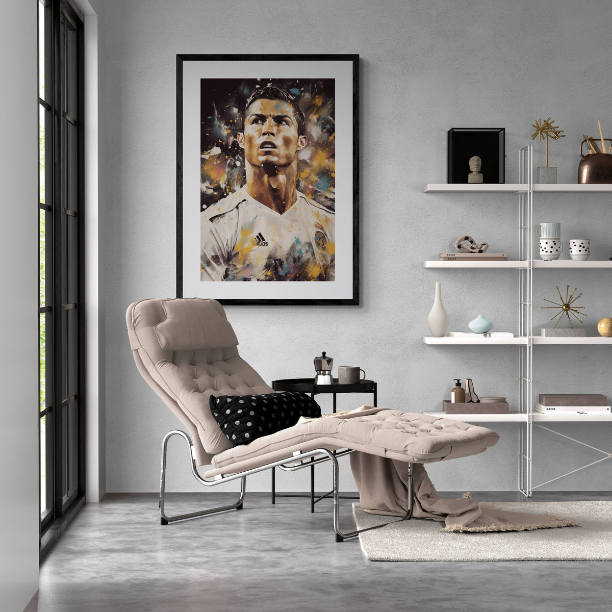 Cristiano Ronaldo Real Madrid en un interior