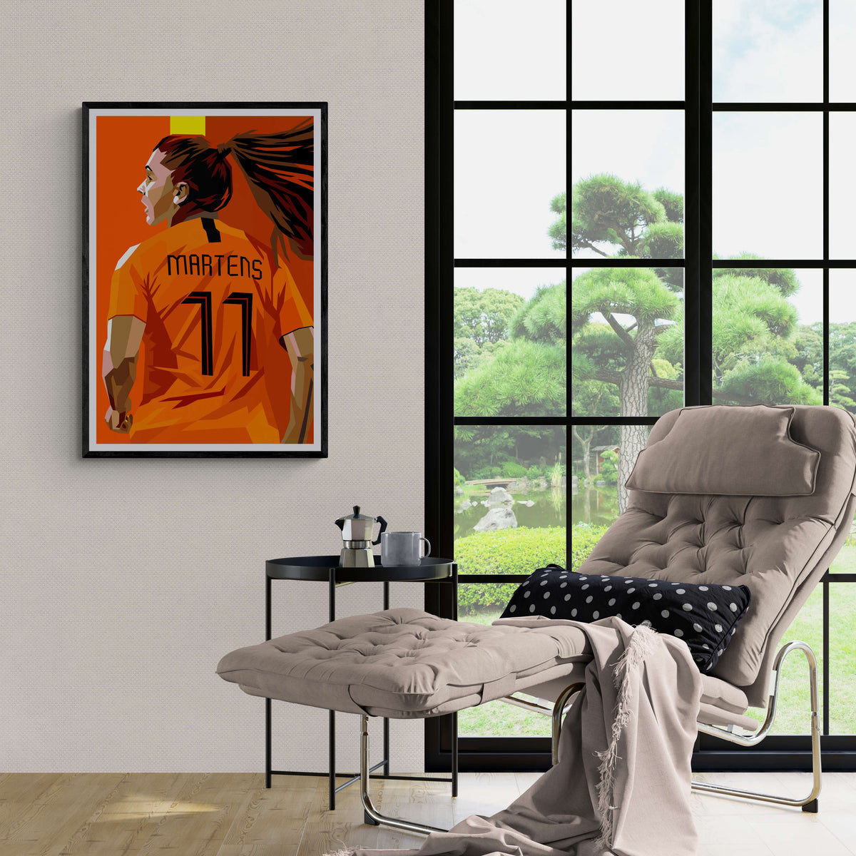 Lieke Martens Pop en un interior
