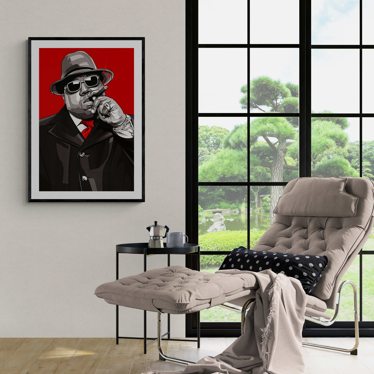 Biggie Cigarro en un interior