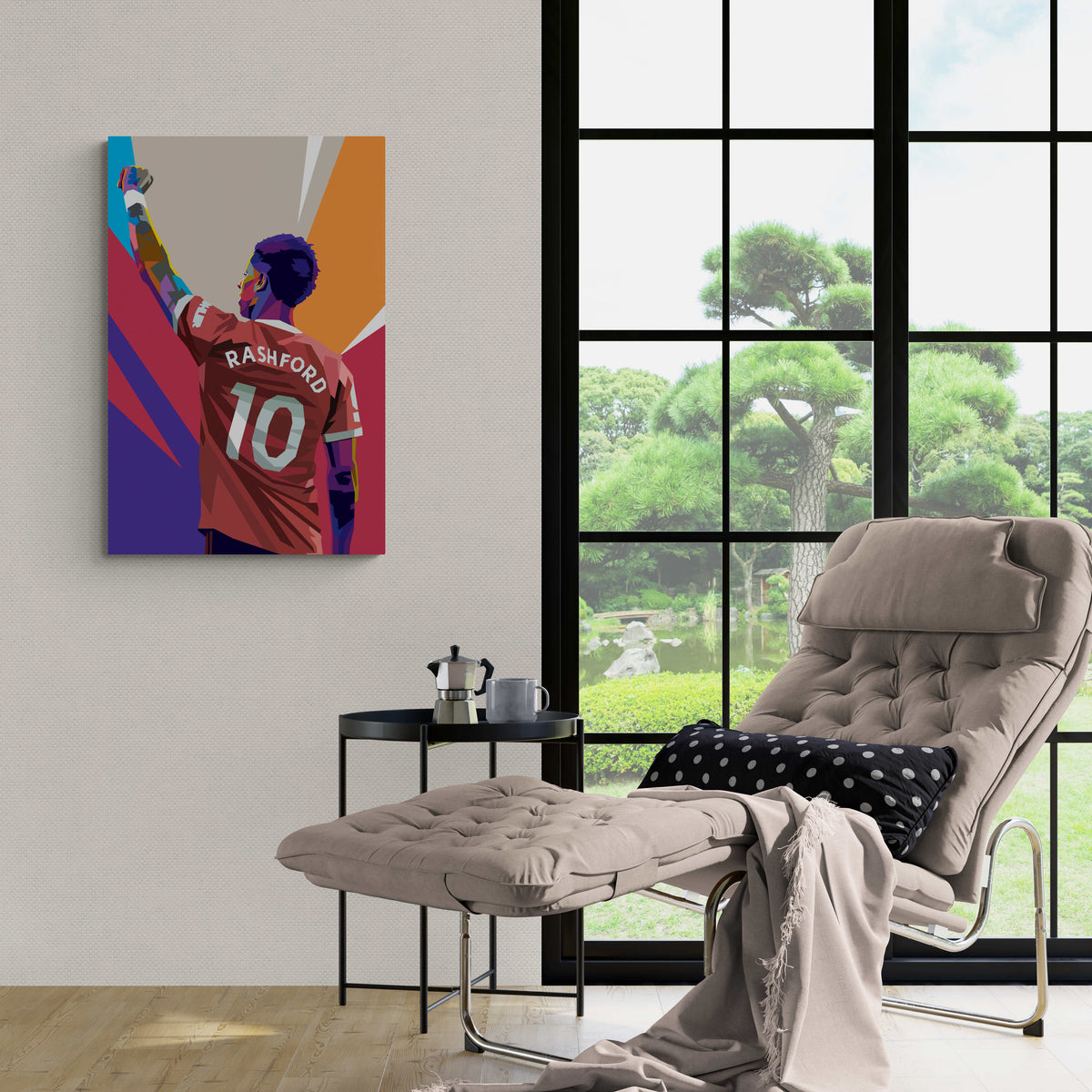 Rashford Pop en un interior