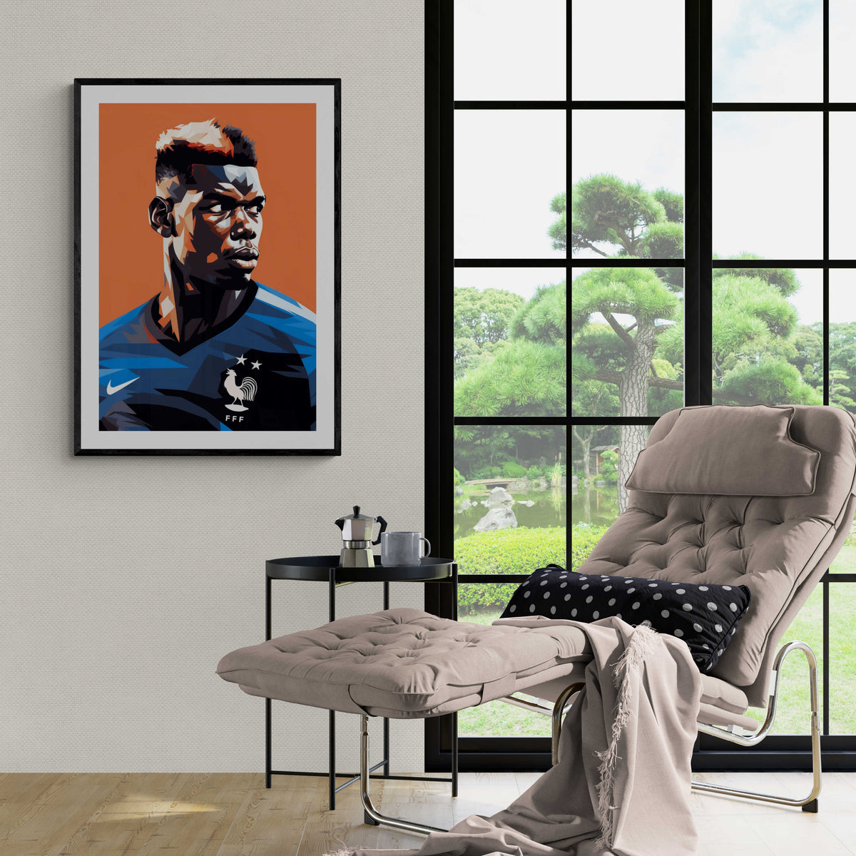 Paul Pogba en un interior