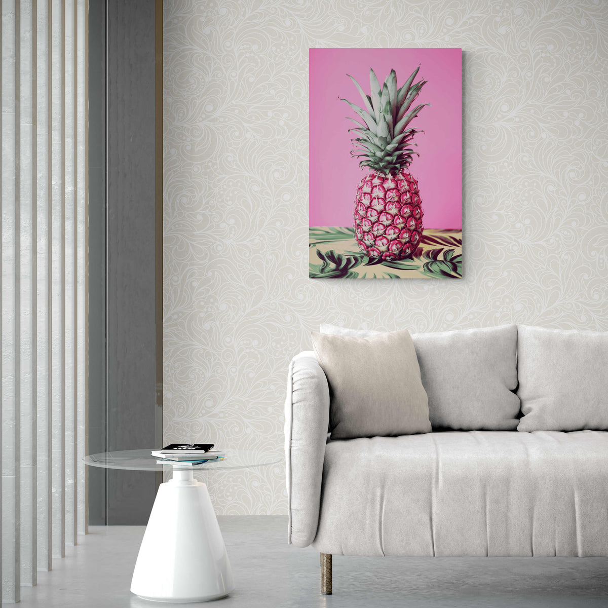 Piña en la Mesa en un interior