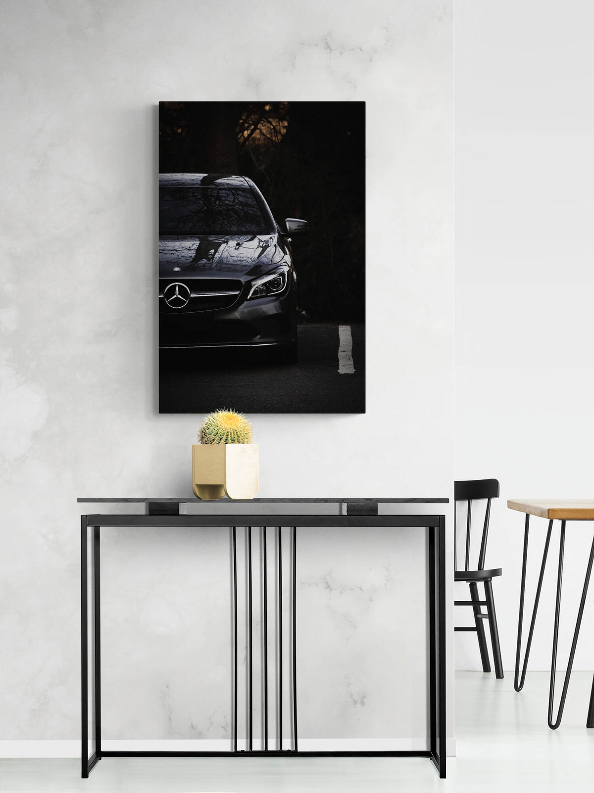 Mercedes Benz Black en un interior