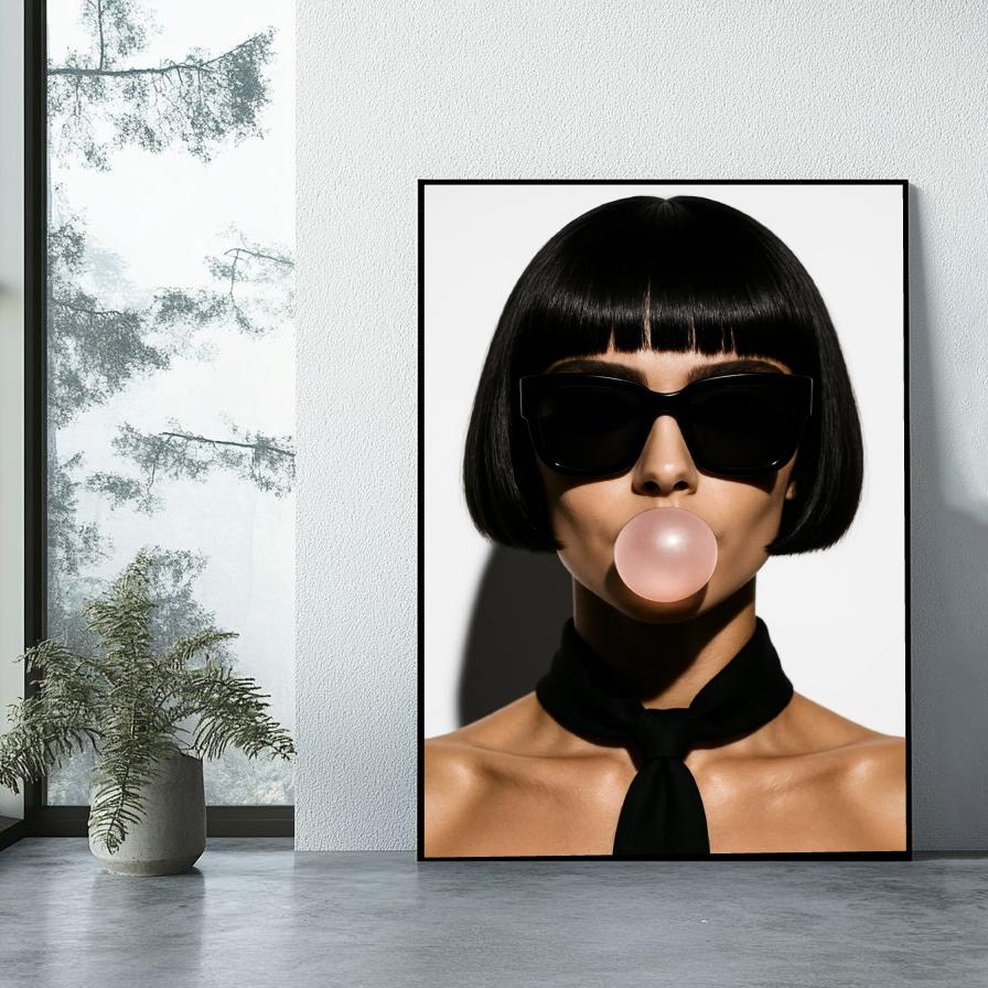 Woman Portrait Bubble Gum poster sfeerbeeld 1
