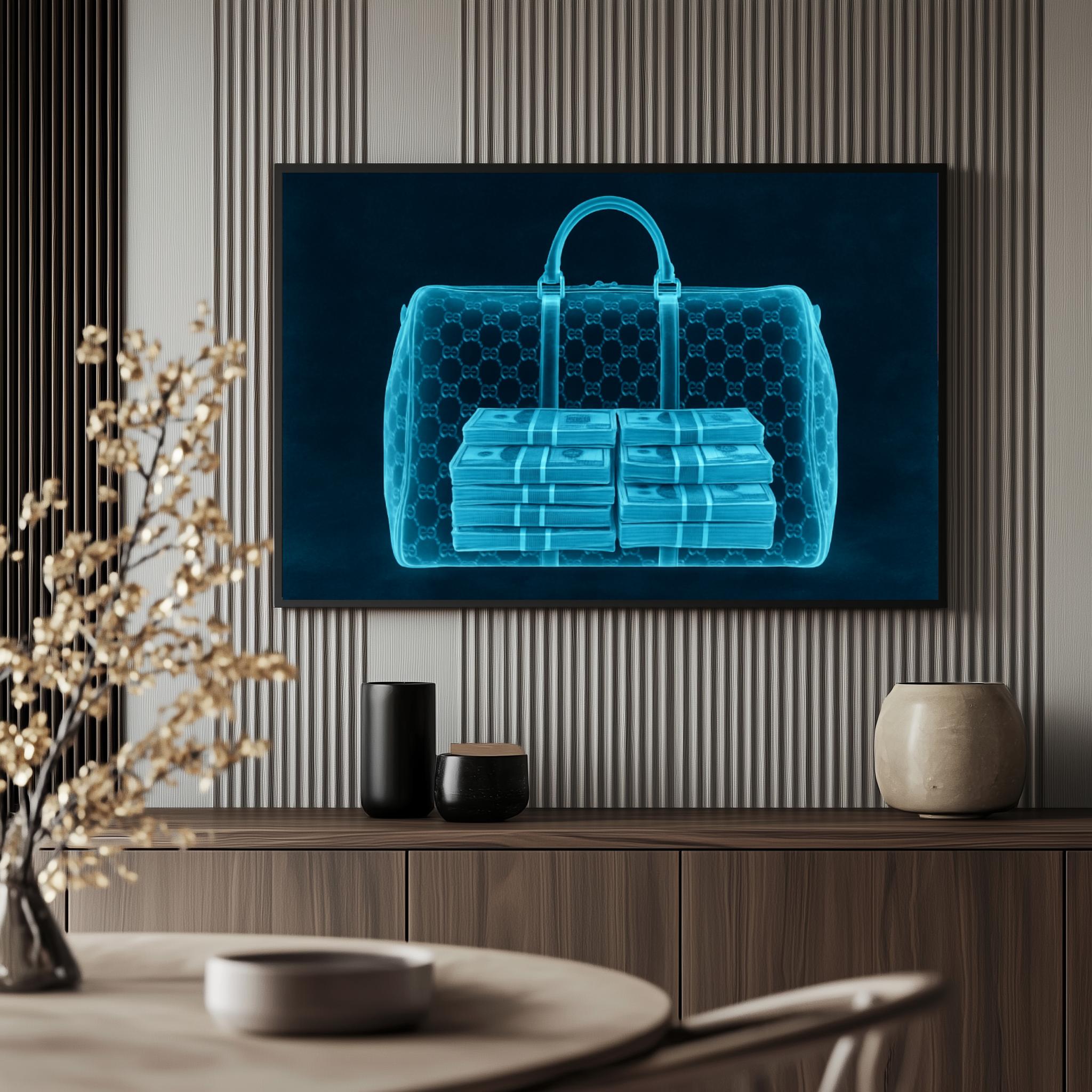 X-Ray Gucci Bag Money poster sfeerbeeld 1
