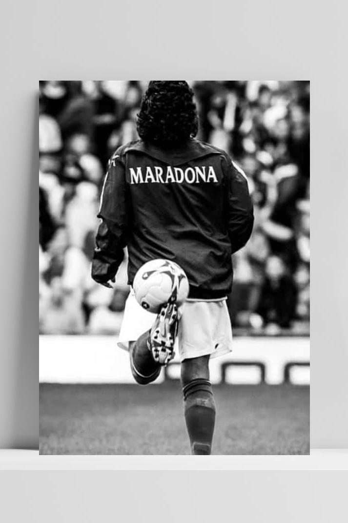Diego Maradona B&W op 3mm aluminium dibond